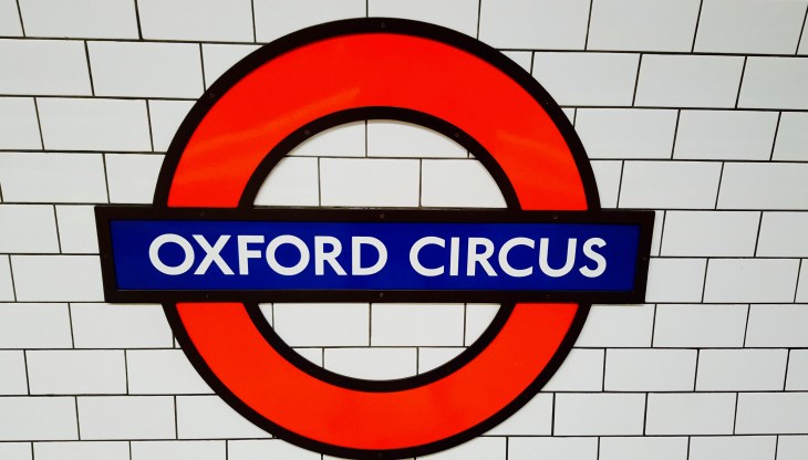 Oxford Street Métro Quartier London Londres 1 - LeCharmeElectro
