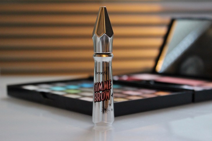 Benefit Cosmetics gel sourcils teinté